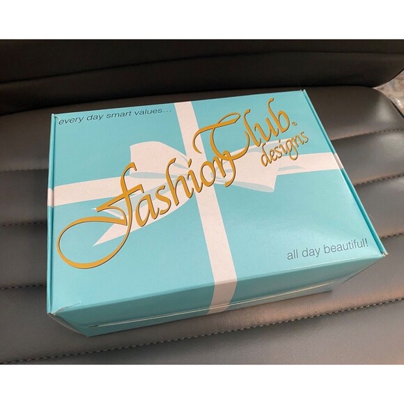 New TWC THE WIG COMPANY Fashion Club Simply Chic 10 Med Brown Curly - Picture 3 of 5